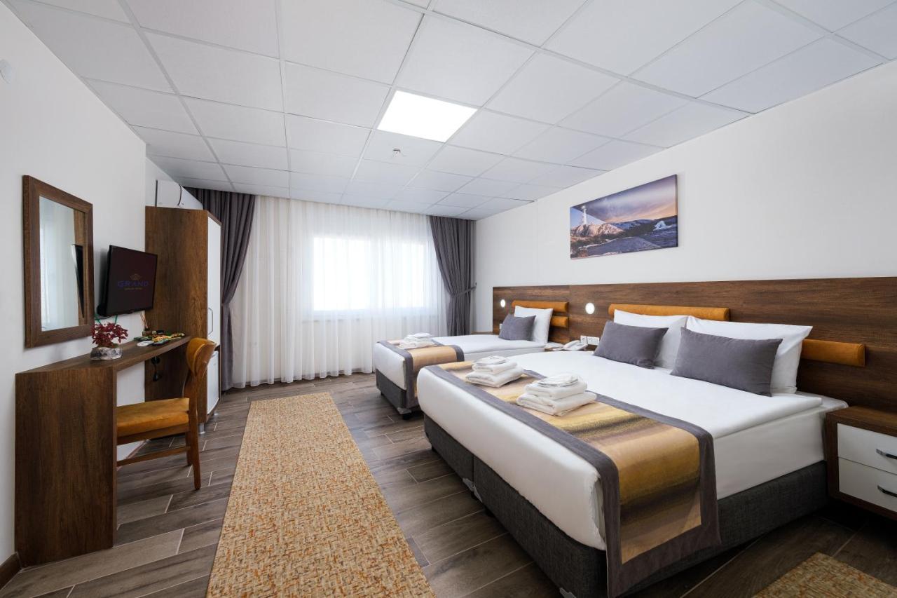 Grand Gulluk Hotel & Spa City Center Antalya Exterior photo
